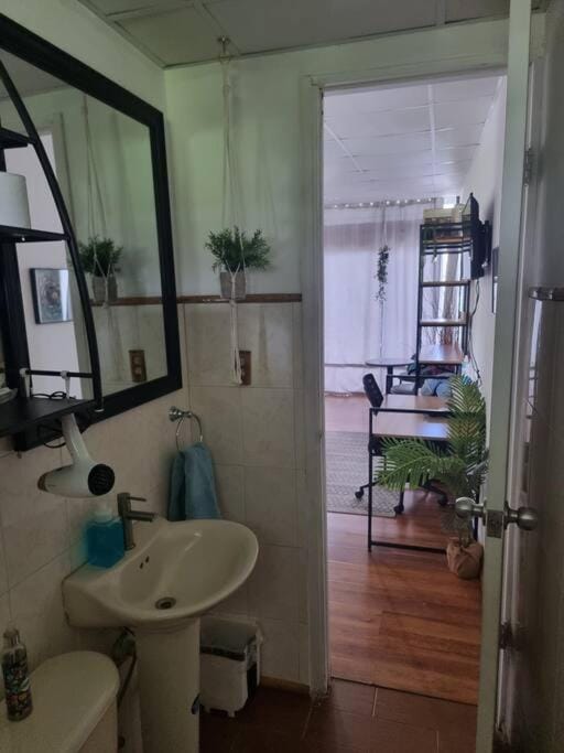 Bathroom, towels