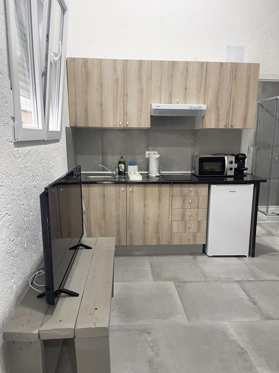 Kitchen or kitchenette