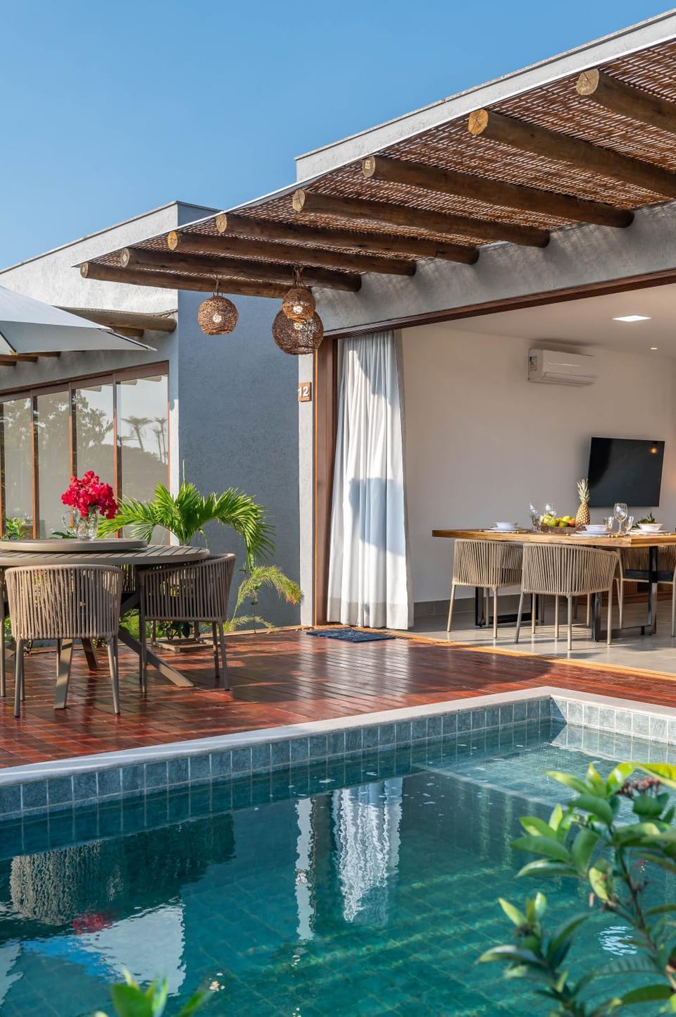 TV and multimedia, Balcony/Terrace, Pool view, Swimming pool