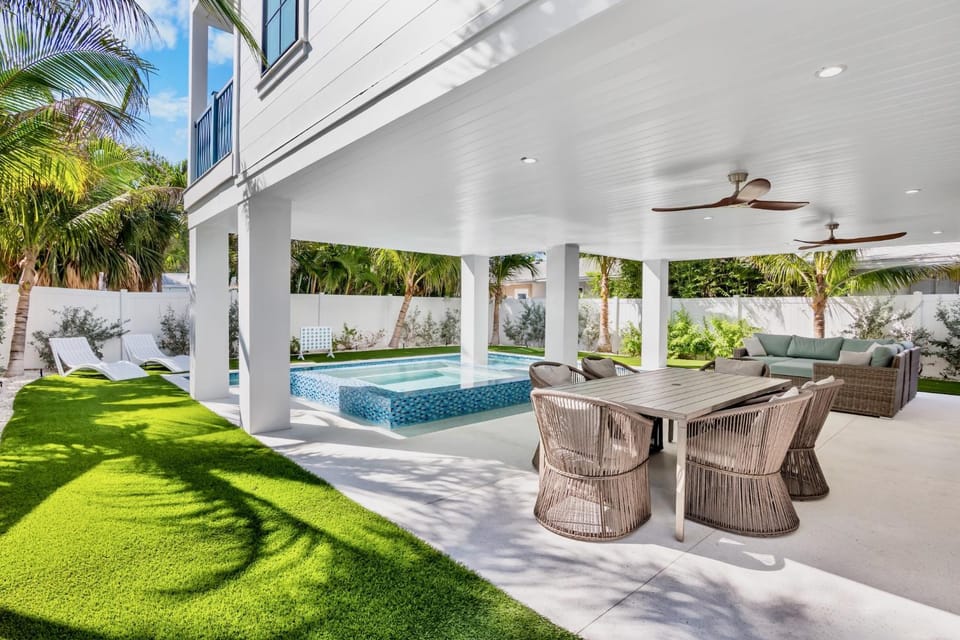Love Me Blue House in Anna Maria Island