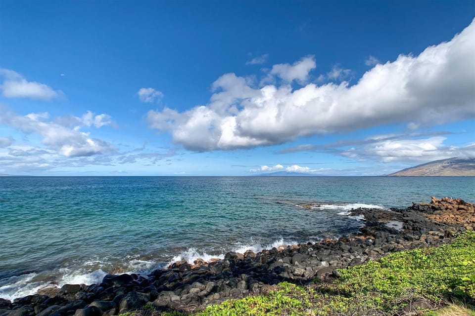 Kamaole Nalu 301 - Stunning Ocean Views, Renovated House in Kihei