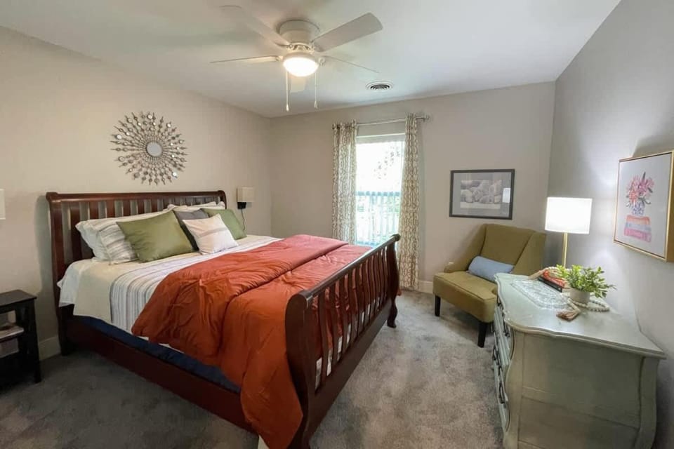 Brand new 2 bed with office condo Apartment in Bettendorf