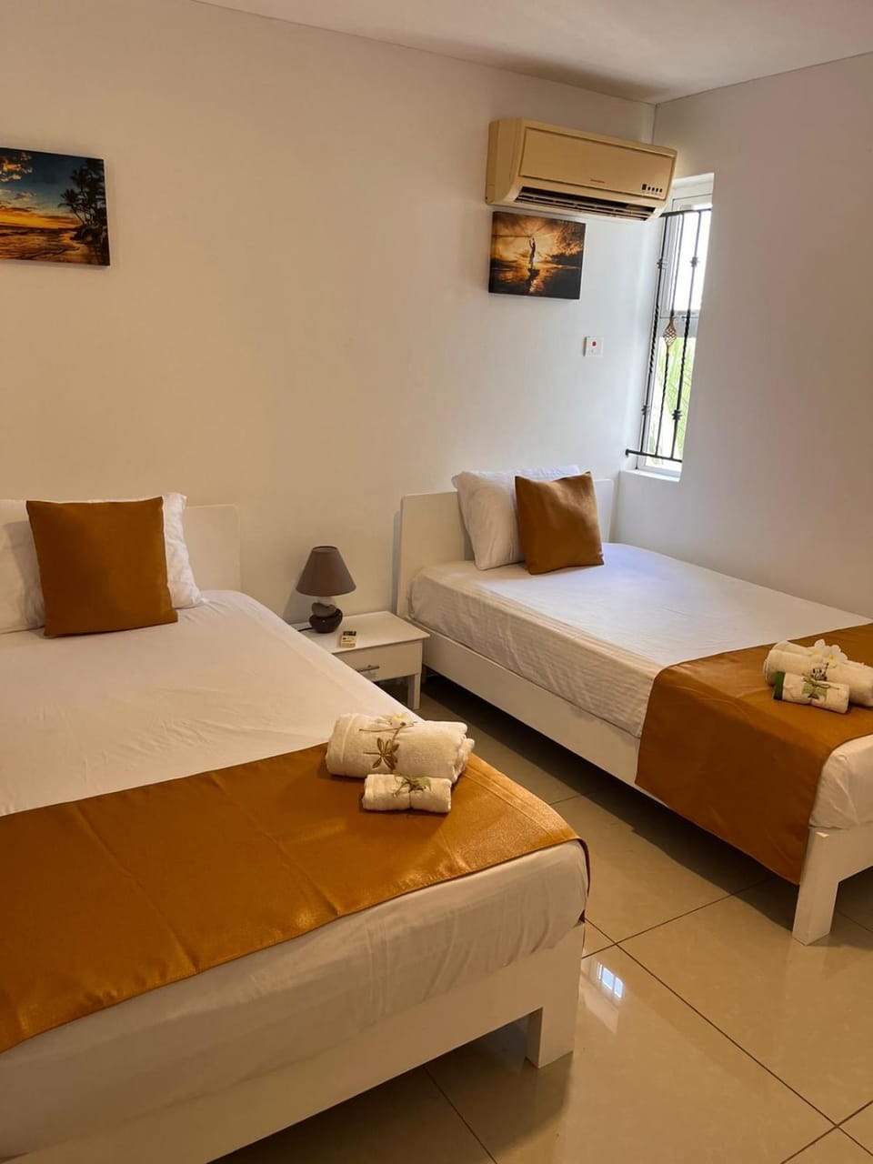 Bed, Photo of the whole room, Bedroom, towels, air conditioner