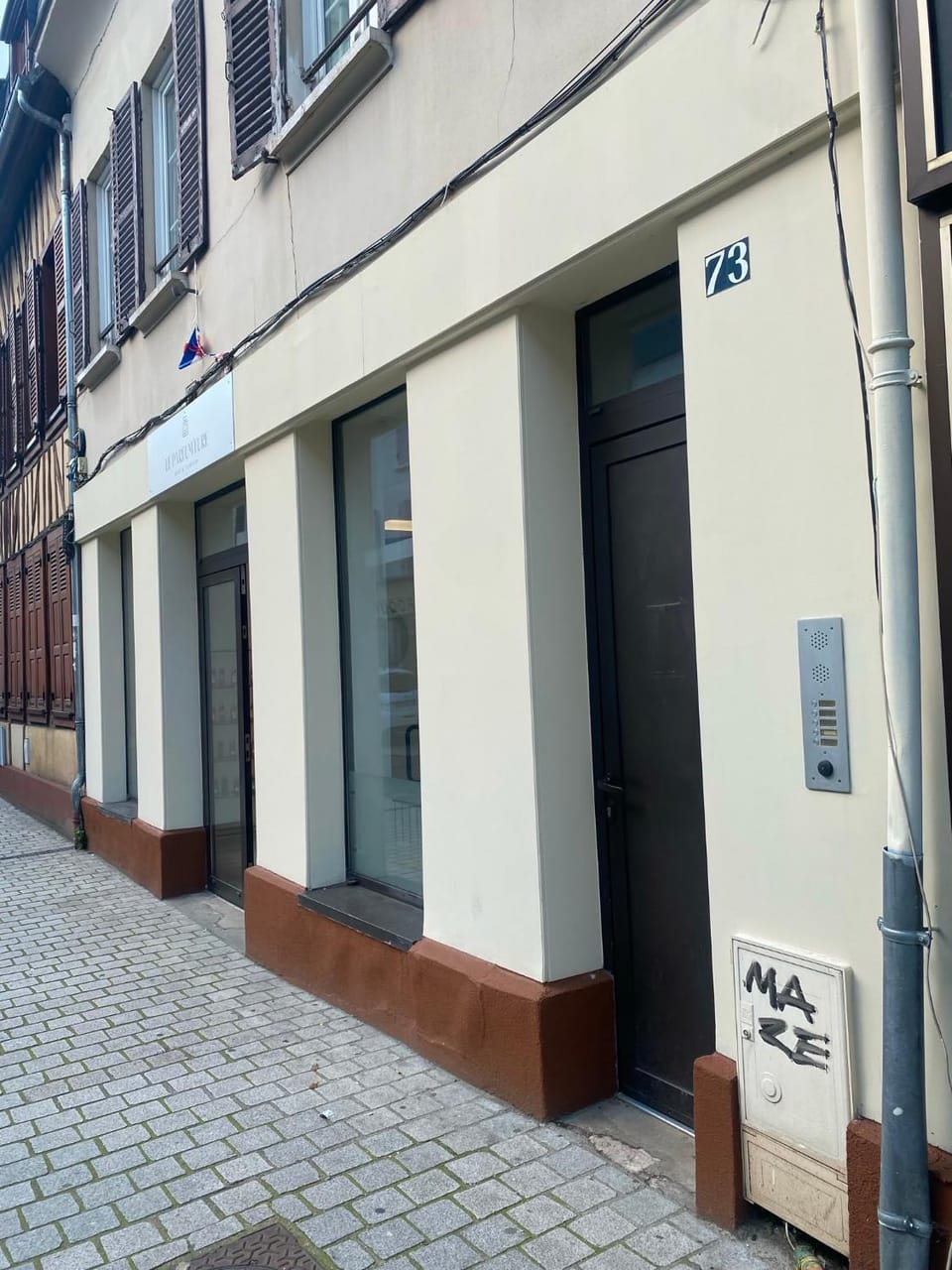 Property building, Day