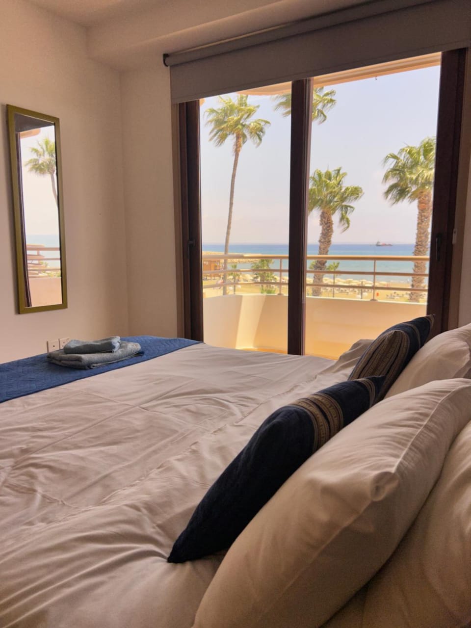 Bedroom, Sea view