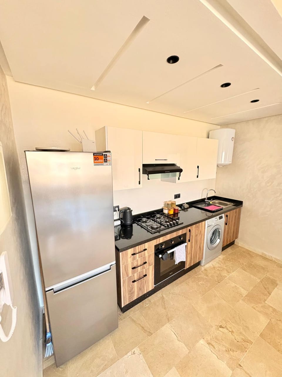 Appartement moderne vue piscine avec parking & WiFi Apartment in Casablanca-Settat