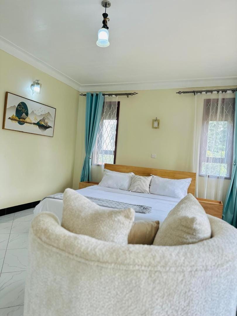 Bed, Bedroom, VIP