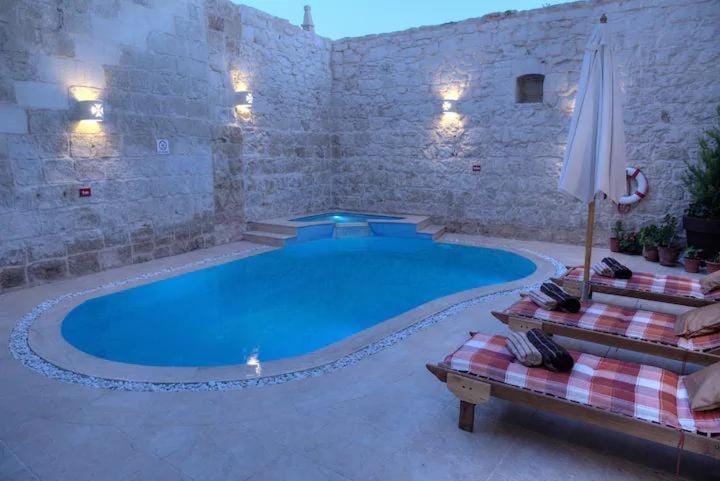 Swimming pool