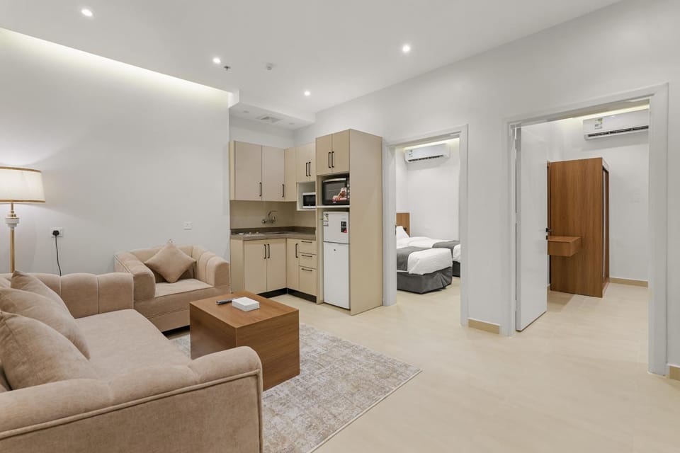 Kitchen or kitchenette, Living room, Seating area, pet friendly, stove