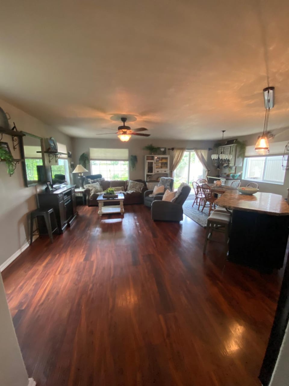 Grizzly Glacier House in Columbia Falls