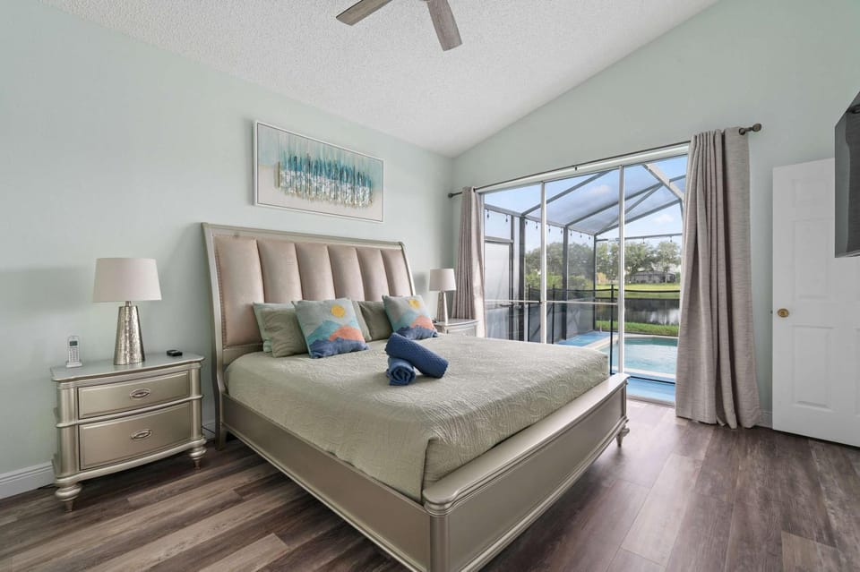 Family home w pool near Disney House in Four Corners