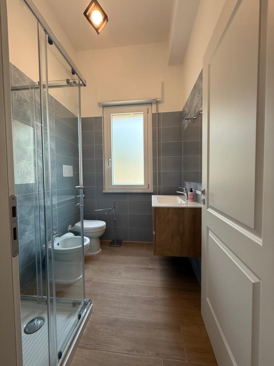 Shower, Toilet, Bathroom