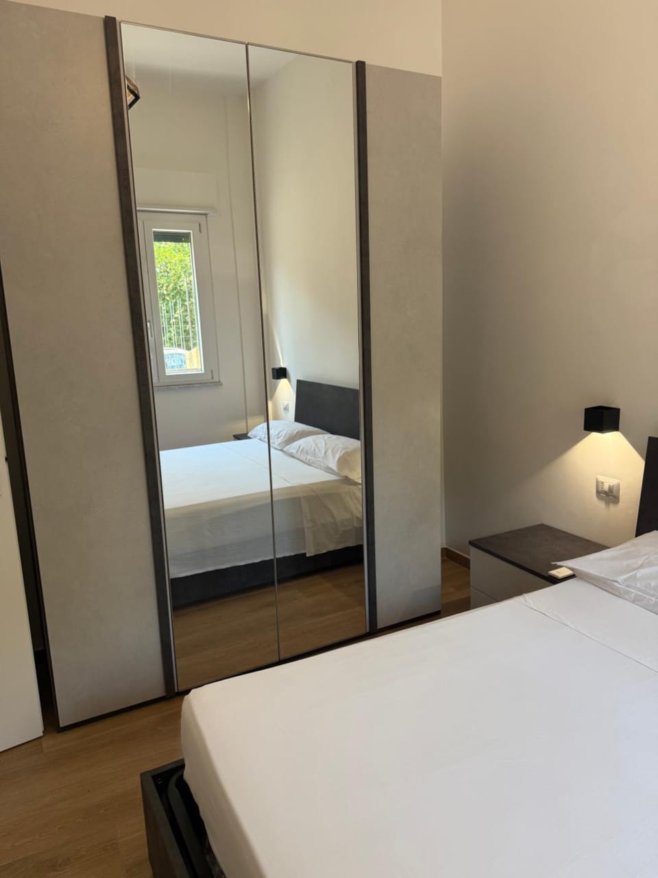 Bed, Photo of the whole room, Bedroom, wardrobe
