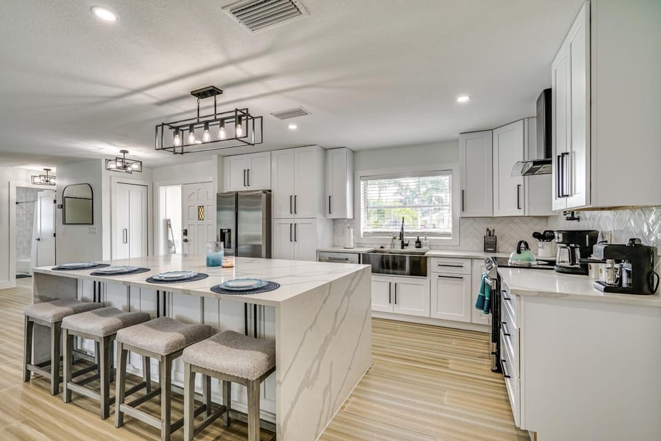 Dock & Fire Pit! Breezy Cape Coral Getaway House in Cape Coral