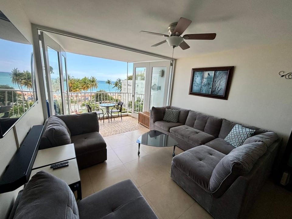 Balcony/Terrace, Living room