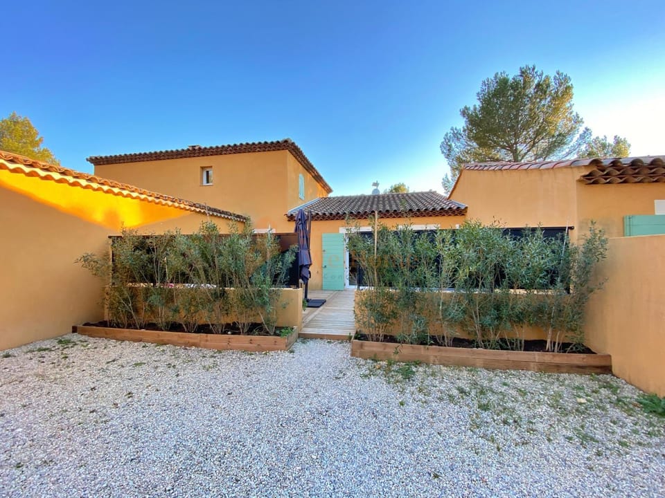 Property building, Garden view