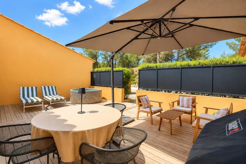 Patio, BBQ facilities