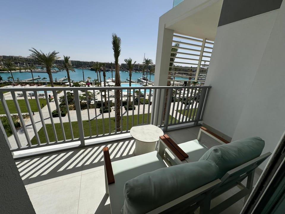 Patio, Natural landscape, View (from property/room), Balcony/Terrace, Seating area, Sea view
