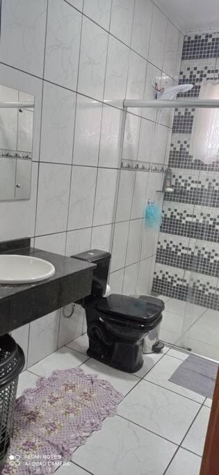 Casa Confortável arejada ar condicionado quente e frio 2 quartos ,2 banheiros ,2 vagas de garagem House in State of Paraná