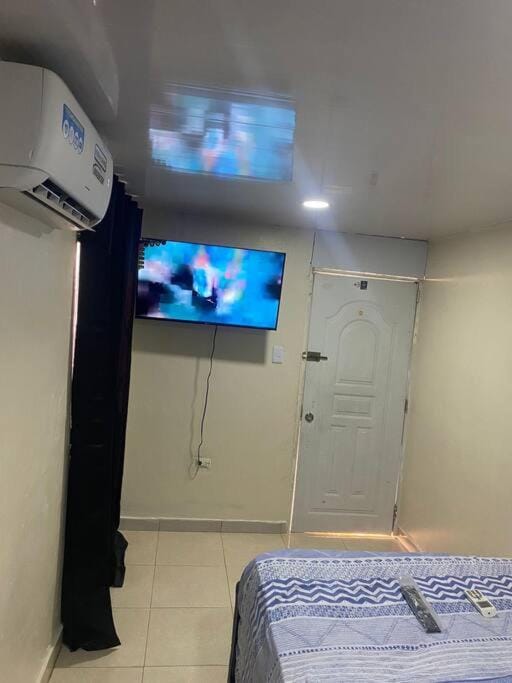lugar comodo y barato Apartment in Santiago de los Caballeros