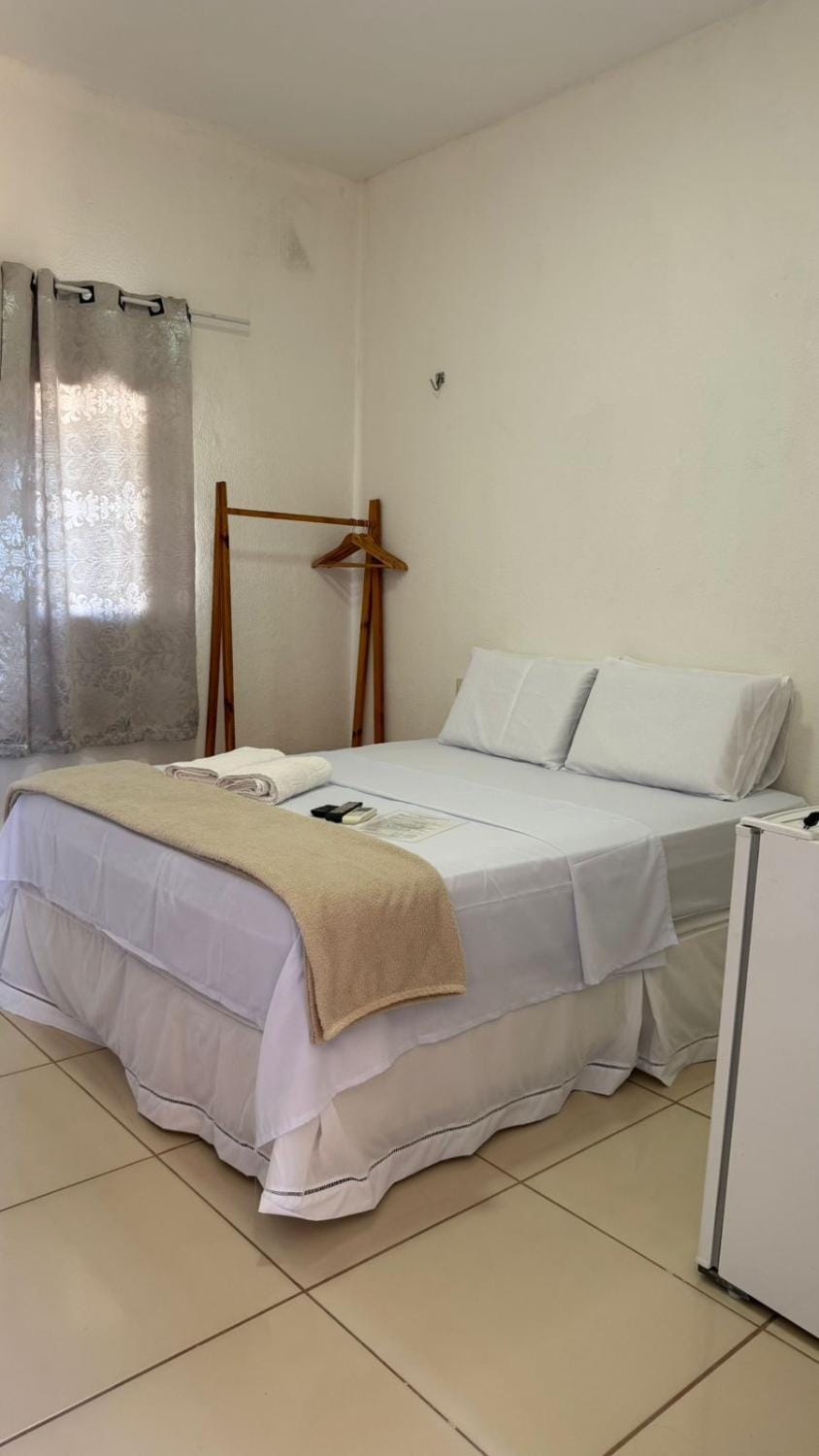 Bedroom, towels