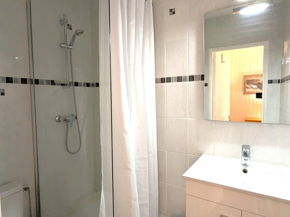 Petit studio à 250 m des pistes avec balcon au centre de La Clusaz - FR-1-459-233 Apartment in La Clusaz
