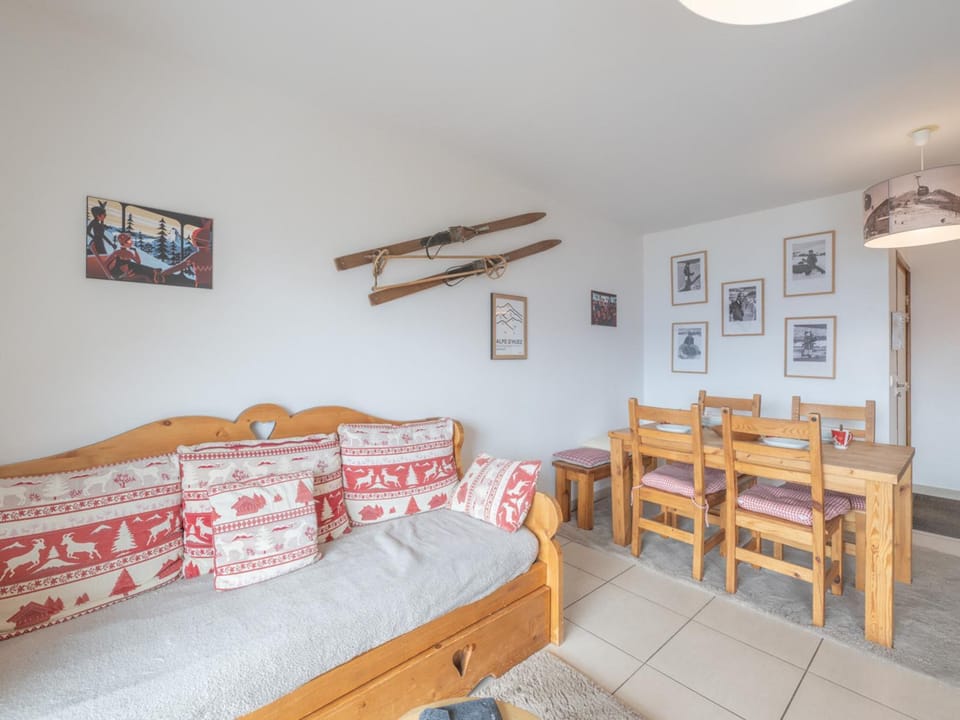 Chalet familial au Vieil Alpe, calme et confort - FR-1-645-76 Apartment in Huez