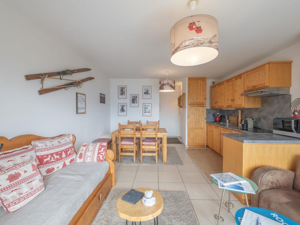 Chalet familial au Vieil Alpe, calme et confort - FR-1-645-76 Apartment in Huez