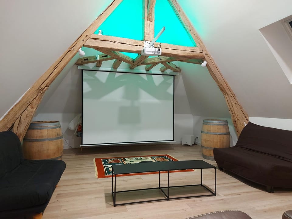 Gîte spacieux à Happonvilliers avec jardin privatif, accueil jusqu'à 14 personnes, animaux admis - FR-1-581-139 House in Centre-Val de Loire