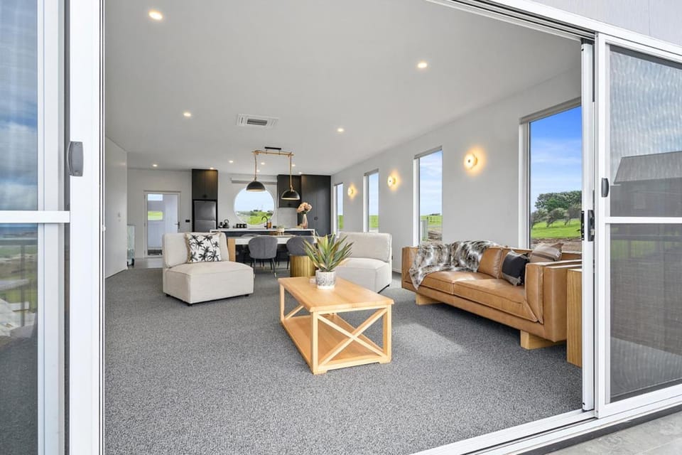 Rose's Villa Apartment in Tasmania