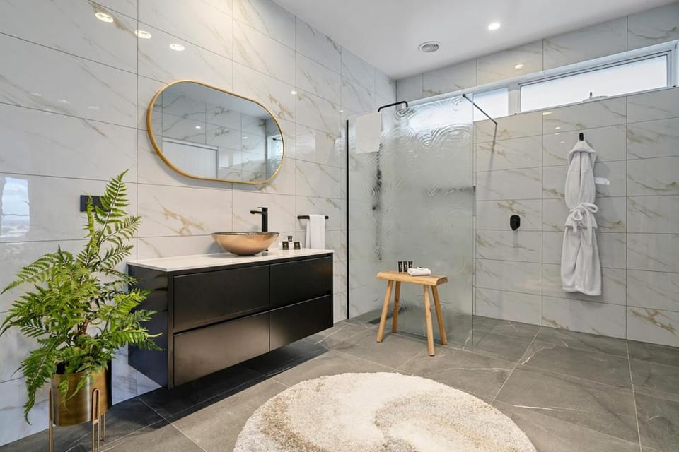 Rose's Villa Apartment in Tasmania