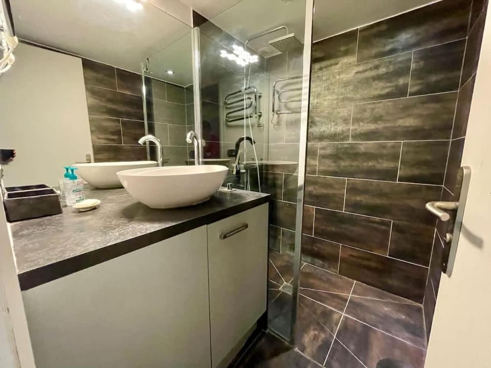 Magnifique appartement Bordeaux Triangle Apartment in Bordeaux