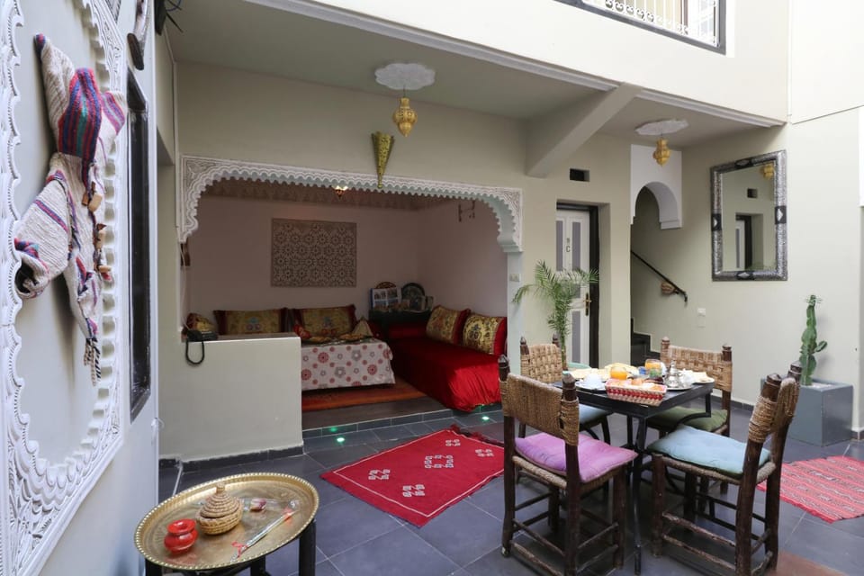 Patio, Seating area, Dining area, Breakfast