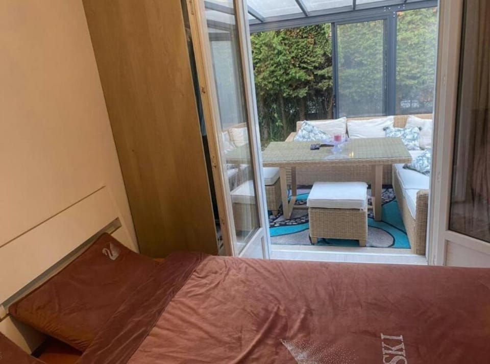 Patio, Patio, Photo of the whole room, Bedroom