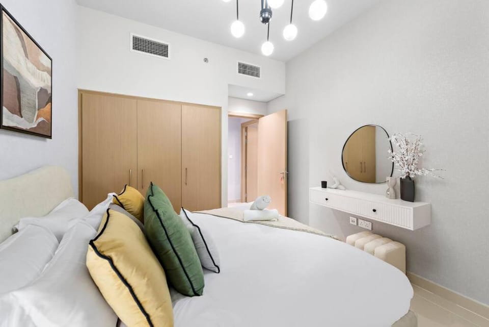 FIRST CLASS 2BR Stylish Bliss Apartment in Dubai