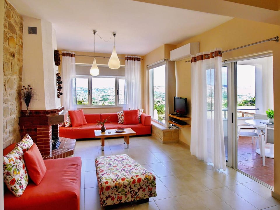 Communal lounge/ TV room, Living room