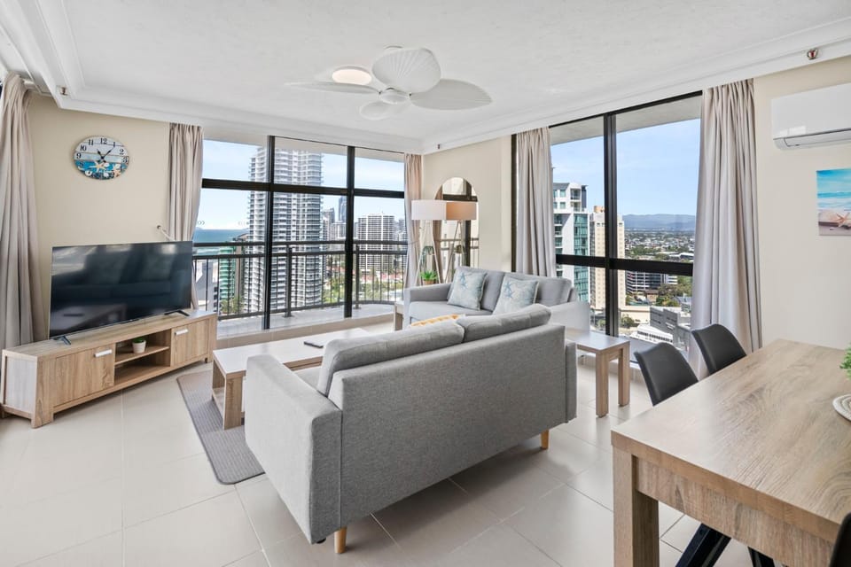 View (from property/room), Balcony/Terrace, Living room, Dining area