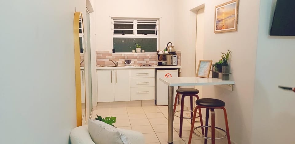 Sea Breeze Manor - Aqua Unit Apartment in Eastern Cape
