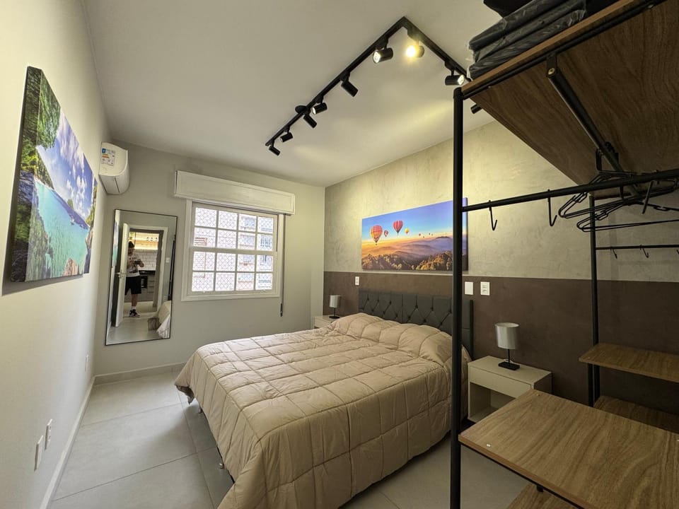 Bed, Bedroom, air conditioner
