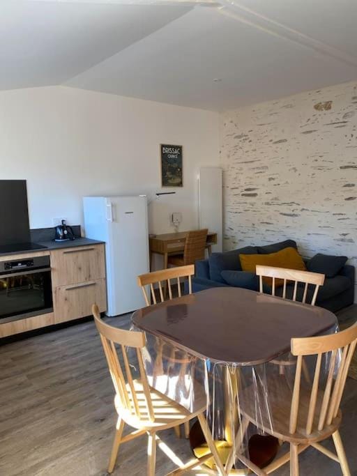 Maison - Brissac Quincé Centre Apartment in Pays de la Loire