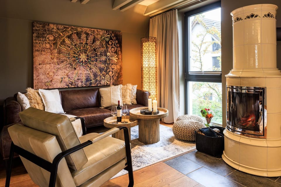 Living room, fireplace