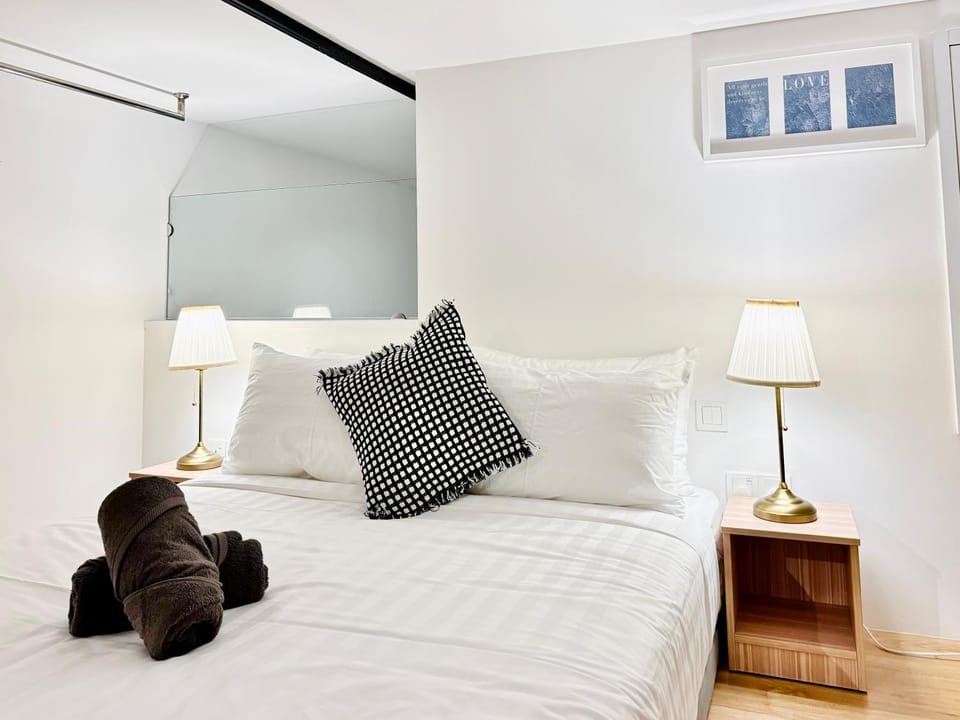 Lynhomes 20 The Establishment Bangsar Stylish Studio Loft Apartment hotel in Federal Territory of Kuala Lumpur