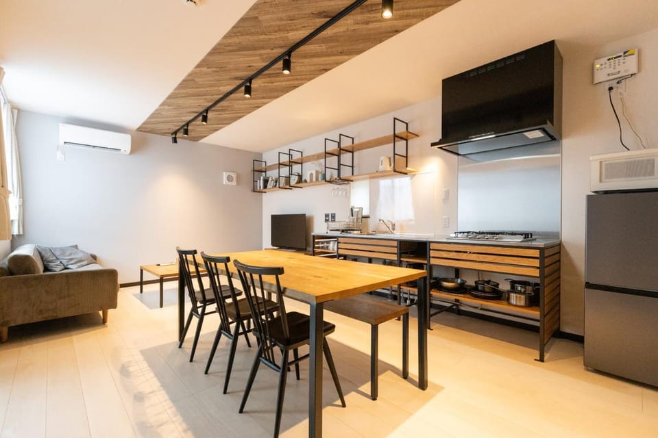 Kitchen or kitchenette, Living room, Dining area