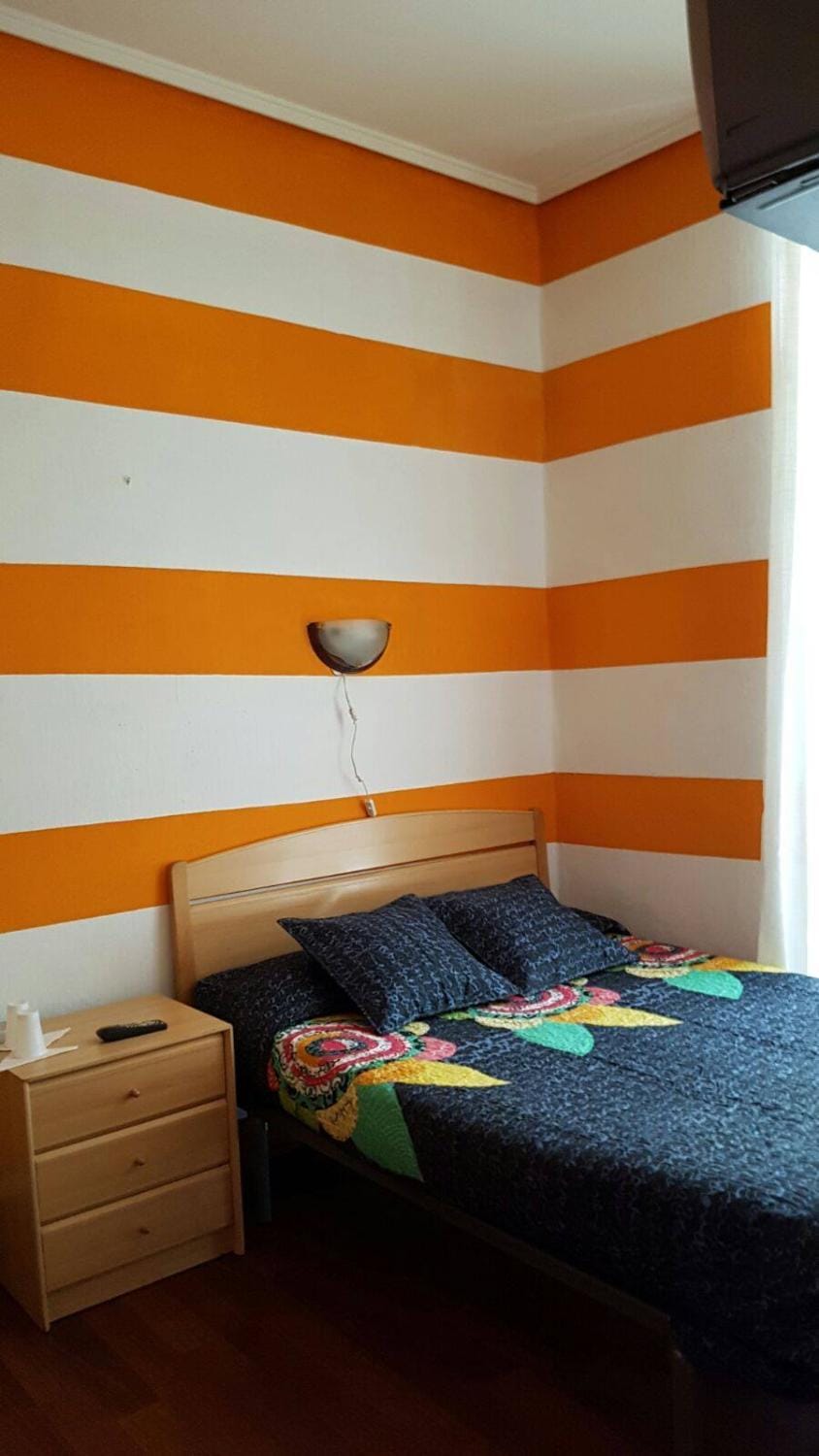 Pension Martinez Bed and Breakfast in Bilbao