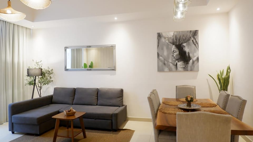 Living room, Seating area, Dining area