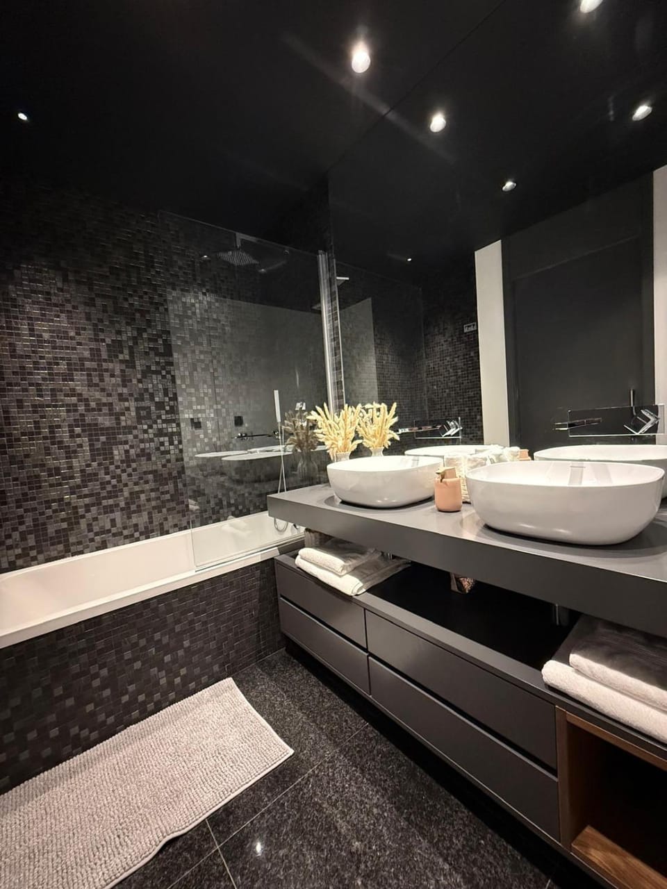 Bathroom, Bath