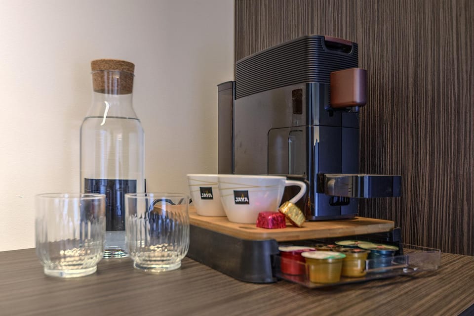 Coffee/tea facilities, minibar