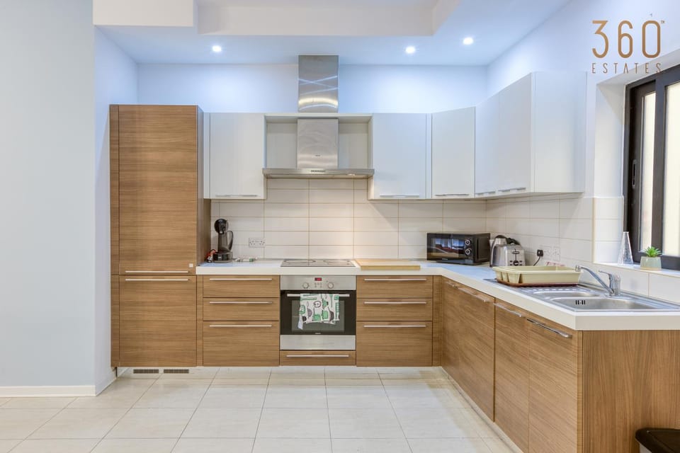 Kitchen or kitchenette, dishwasher, minibar, oven, pet friendly, stove, toaster