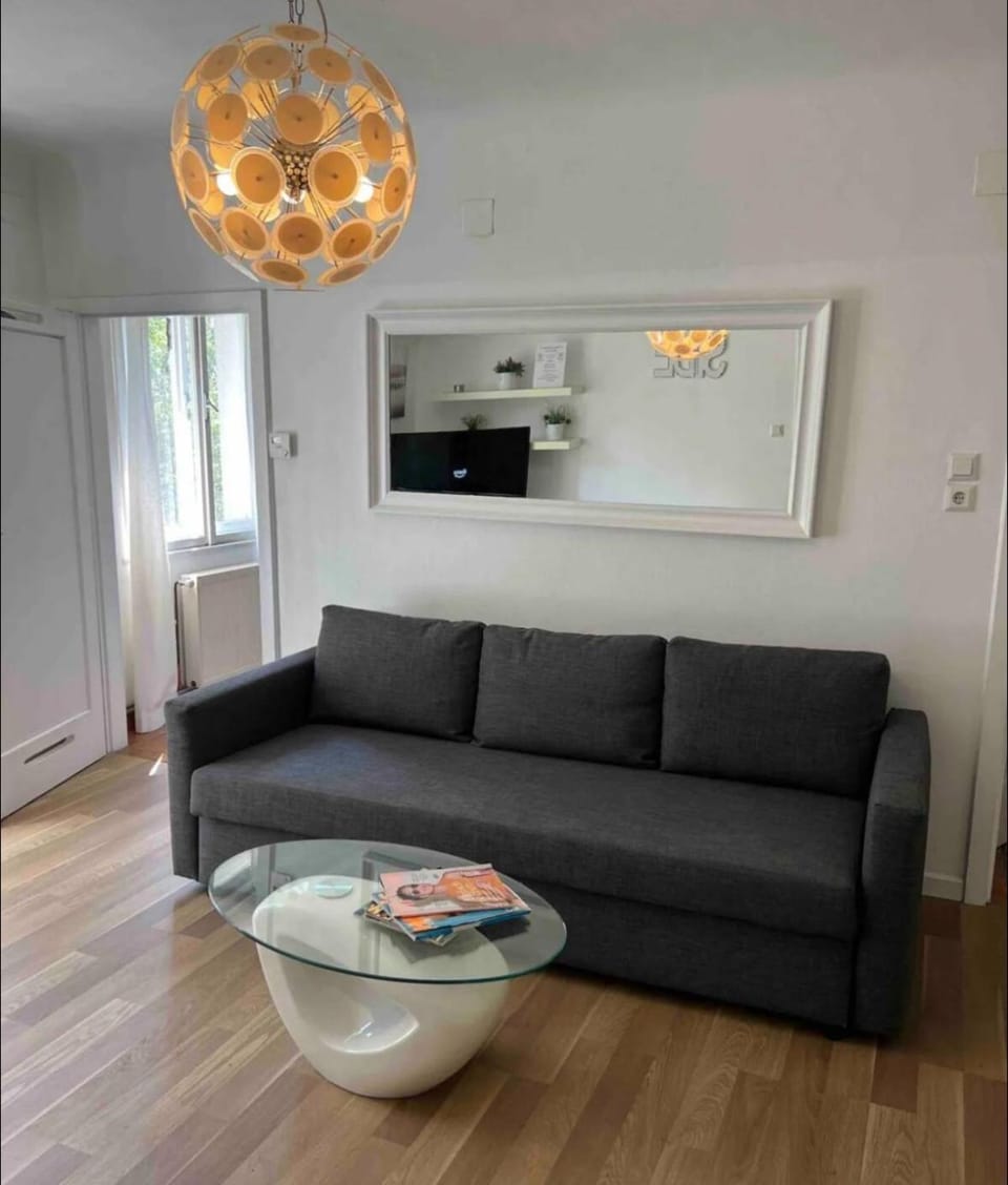 Charming City Apartment Schönbrunn Apartment in Vienna