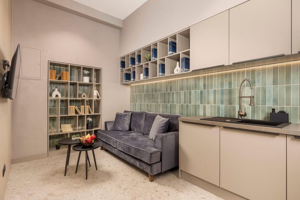 Kitchen or kitchenette, Living room, Seating area